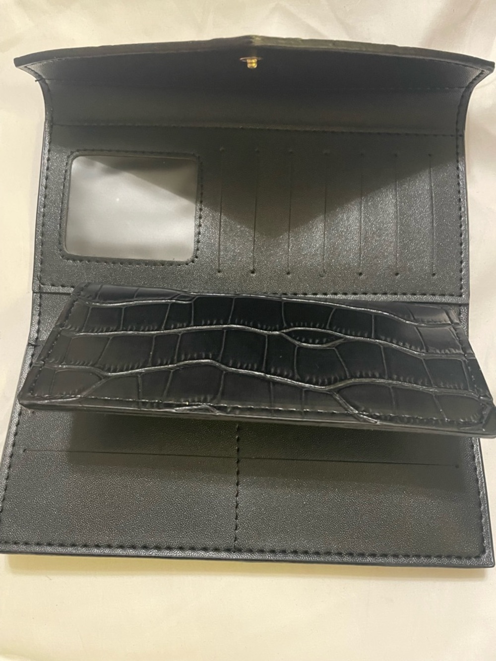 Yves Saint Laurent Black Croc-Embossed Envelope Wallet with Gold YSL Emblem - Picture 6 of 8